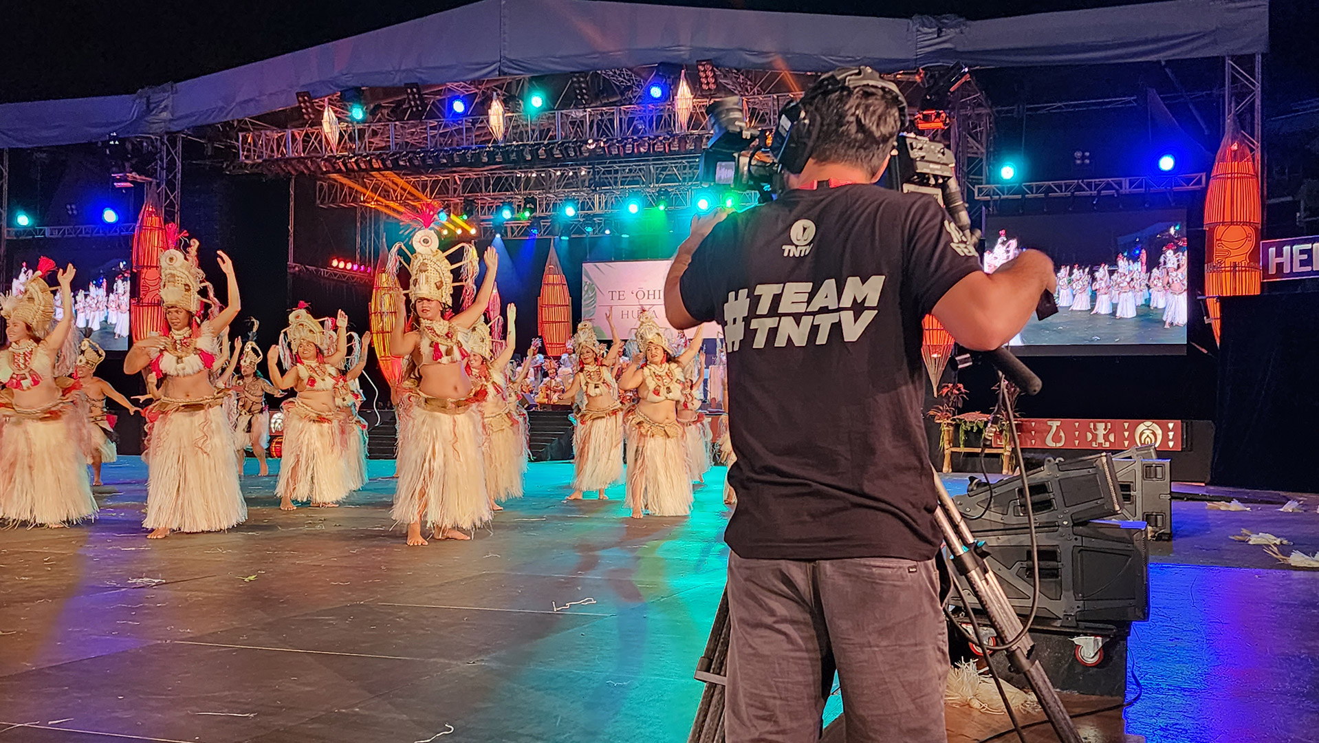 HEIVA-I-TAHITI-2023-TOURNAGE-©QUENTIN-LACOUR-(7)